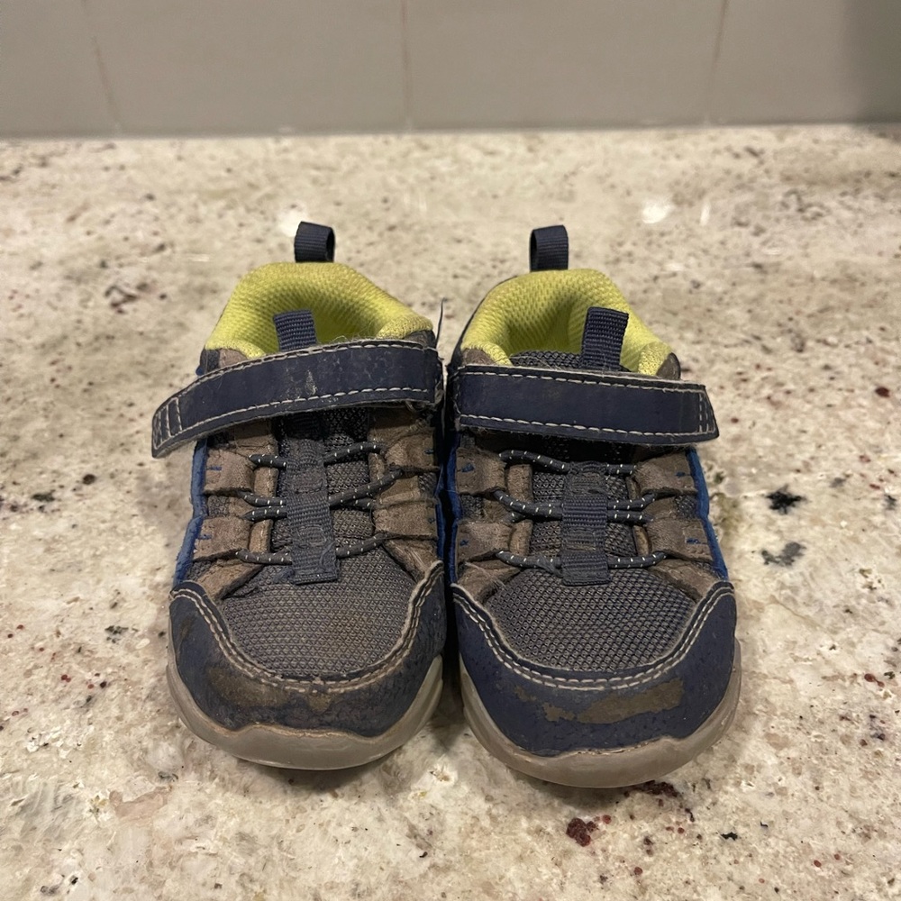 Stride Rite Surprize size 7 toddler sneakers